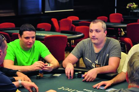 Cristian Dragomir şi gravitaţia jocului de poker din jurul său
