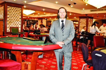 Tolga Aygun:  “For many people, Queen Casino has become live style”Tolga Aygun:  “Pentru mulţi, cazinoul Queen s-a transformat într-un stil de viaţă ”