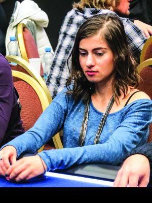 Luciana Manolea: “Poker won me over real fast”   Luciana Manolea: “M-a cucerit foarte repede pokerul”   